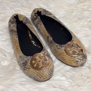Tory Burch Beige Minnie Logo Snakeskin Flats Size 7